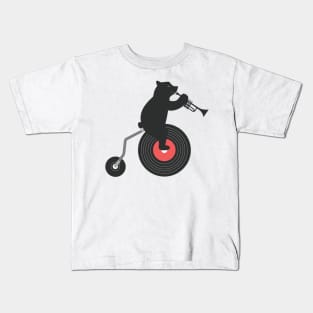 Black Bear with his Trumpet on Penny farthing Bike Kids T-Shirt